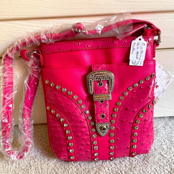 Silverake by J. C. Handbags - LAST ONE Pink Messenger Purse Cowgirls style